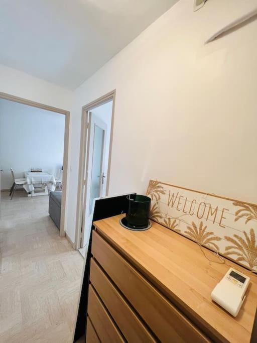Studio 4 Couchages A 200 M De La Plage Avec Garage, Linge De Maison Et Serviettes Pour 30 Euros En Option Juan-les-Pins Exteriör bild